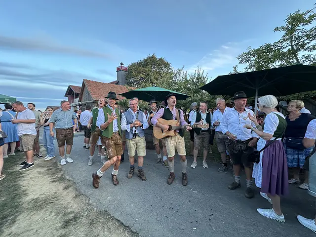 Musikgruppe mit Publikum