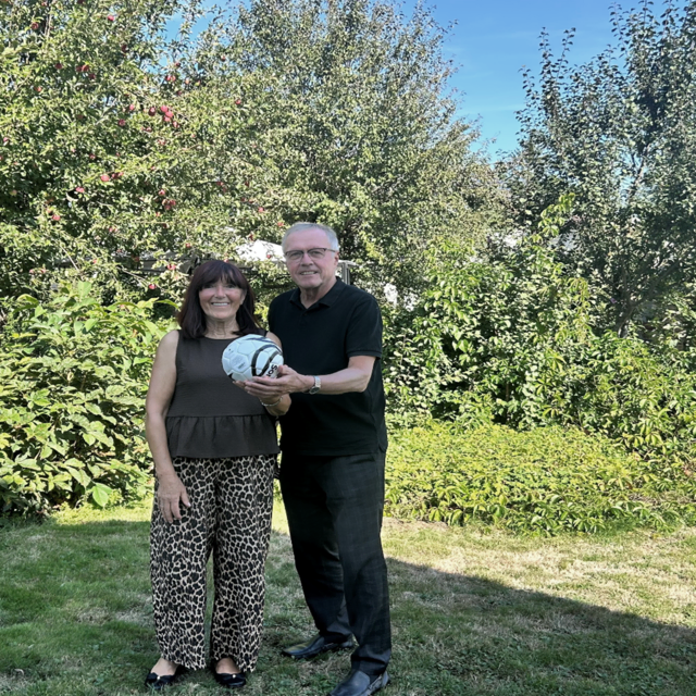 Martha Radlinger und Pater Josef Költringer freuen sich auf einen besonderen Gottesdienst. | Foto: Radlinger/Költringer