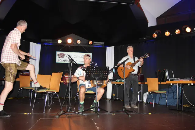 von lins Mathias Buchmayer, Walter Kienberger und Willi Hartl