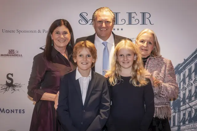 Die Familie Sabine, Joschi jun., Joschi, Maria jun. und Maria Sailer | Foto: Hotel Sailer / Hetfleisch