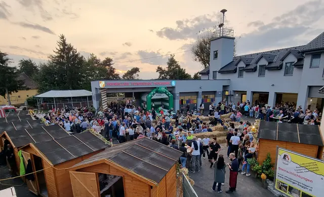 Samstag ab 15 Uhr wird geherbstelt bei der Feuerwehr Thondorf. | Foto: FF Thondorf