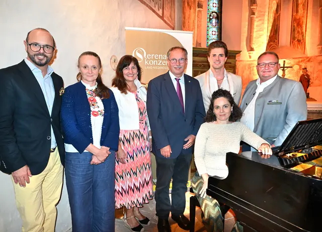 Michael Linsbauer, Gerti Drassl, Michaela Giolli-Brickl, Richard Hogl, Daniel Gutmann, Franz Kloiber und Andrea Linsbauer | Foto: Schleich