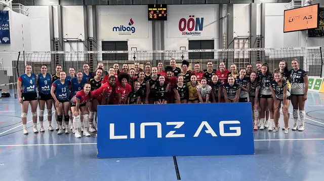 . Mit zwei Siegen gegen Olymp Prag (CZE) und die Erzbergmadln Eisenerz/Trofaiach beendeten die Linzer Steelvolleys die Meisterschaftsgeneralprobe am zweiten Platz.  | Foto: Florian Stangl