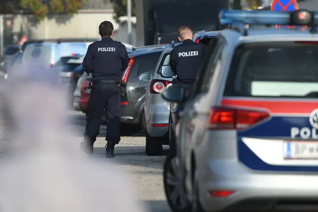 Die Polizei startet mit "Wien auf Zeit" eine neue Recruiting-Initiative. (Symbolfoto) | Foto: stock.adobe.com/at/Spitzi-Foto