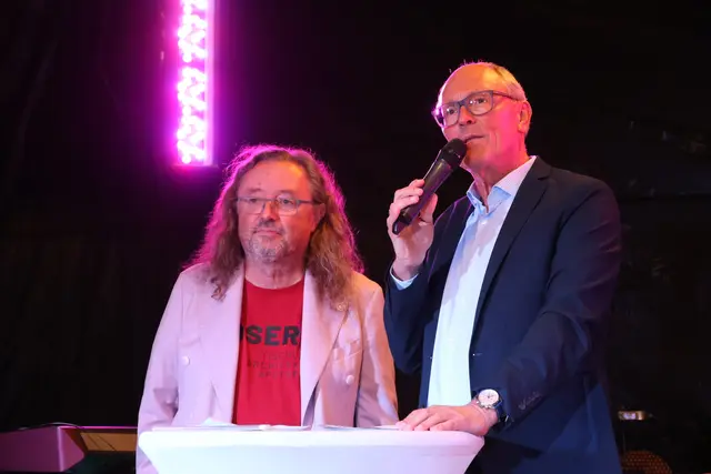 Geschäftsführer Franz Moser mit Thomas Wimleitner. | Foto: MeinBezirk/Constance Haslberger