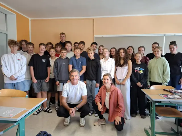 Helmut Kloimstein und Eva-Maria Pürymayer waren in der PTS Neufelden zu Gast, um für die Gastro zu begeistern.  | Foto: Polytechnische Schule Neufelden