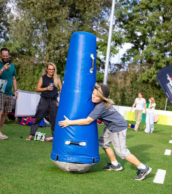 Das American Football Zentrum im Stadtteil Liefering verwandelte sich am 20. September zum zweiten Mal in einen Sportplatz für die gesamte Familie. | Foto: Stadt Salzburg/Wildbild