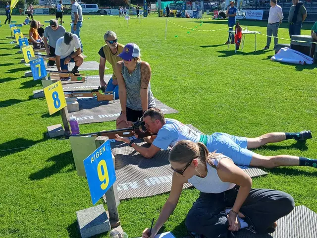 Rund 75 Sportlerinnen und Sportler waren beim Sommer-Biathlon in Irdning dabei. | Foto: ATV Irdning/Aigen
