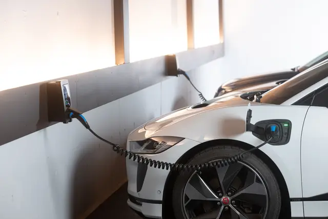 In Österreich steigt die Zahl der Elektroautos deutlich. Gleichzeitig wächst das öffentliche Ladenetz. (Symbolbild) | Foto: pexels / smart-me AG