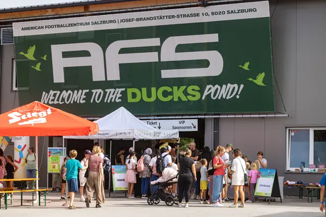 Das American Football Zentrum im Stadtteil Liefering verwandelte sich am 20. September zum zweiten Mal in einen Sportplatz für die gesamte Familie. | Foto: Stadt Salzburg/Wildbild