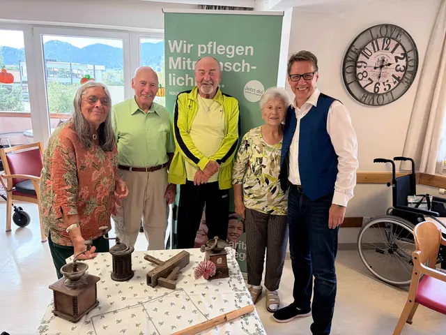 Sichtlich Spaß und Freude im Erinnerungscafé hatten im Haus Theresia Frau Gruber, Herrr Rebernik, Herr Schmoliner, Herr Felsberger und Frau Reichenhauser (v.l.) | Foto:  Caritas Kärnten