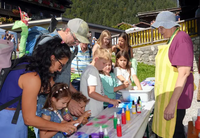 Es war viel geboten beim Fischergut in Pertisau. Der Tag der Kreativität war ein voller Erfolg.  | Foto: privat
