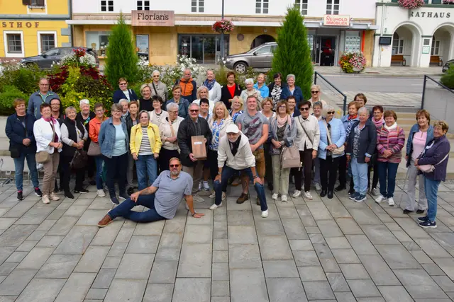 Als Zeichen der Wertschätzung und als Dank für das Engagement lud die Gemeinde Niklasdorf die Freiwilligen Helferinnen und Helfer zu einem Ausflug nach kindberg und Krieglach ein. | Foto: Bianca Aschbacher