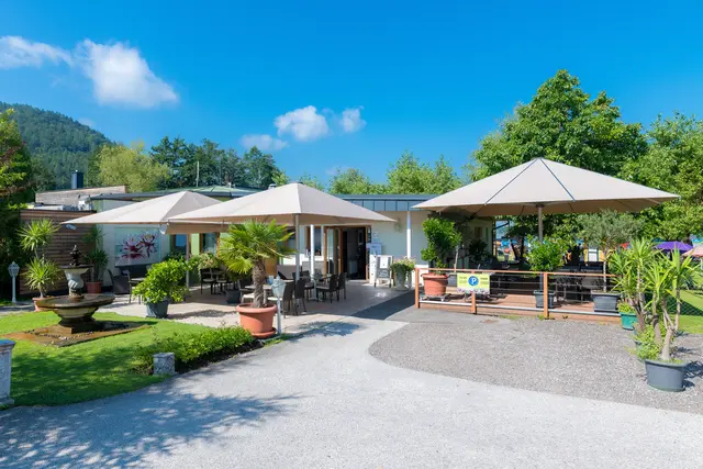 Das Restaurant Seerose in Unterburg bietet ganzjährig Genuss pur am Klopeiner See. | Foto: Florian Mori