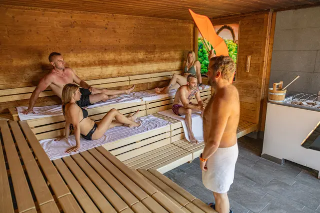 Im Oktober startet die Testphase der neuen Textilsauna im Rieder Freizeitbad. | Foto: Julia Haase/Stadtamt Ried