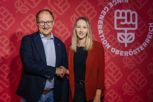 SPÖ-Landesparteivorsitzender Martin Winkler mit Katharina Sperz, Landesvorsitzende der Jungen Generation OÖ. | Foto: MecGreenie