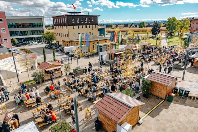Am 4. Oktober verwandelt sich der Hauptplatz von Seiersberg-Pirka wieder in eine Weinfest-Atmosphäre. | Foto: Gemeinde Seiersberg-Pirka, Christine Hofer-Lukic