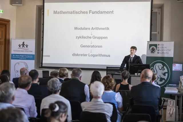 Preisträger David Scheibner, Fach Mathematik. „Sicherheit durch Mathematik: Die Grundlagen und Anwendungen der Kryptografie“ | Foto: Universität Salzburg/Michael Namberger