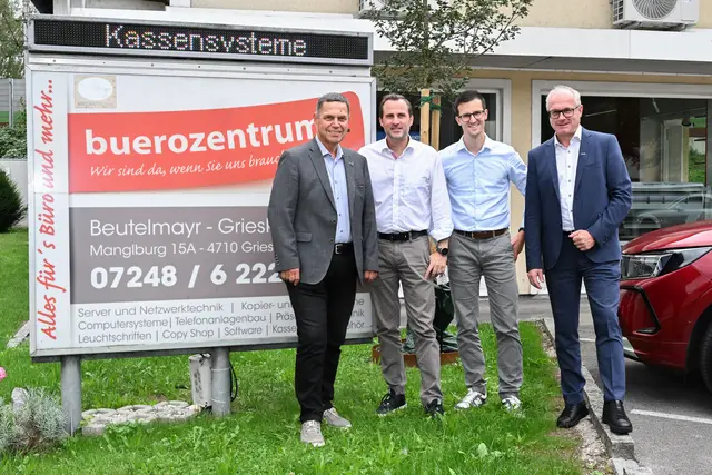 Bürozentrum Beutelmayr: Hans Moser, Markus Beutelmayr, Markus Beutelmayr jun., Günther Baschinger | Foto: Andreas Maringer