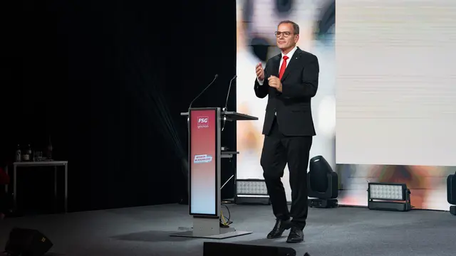 Das wichtigste Anliegen von FSG-younion-Chef Meidlinger ist, dass die Daseinsvorsorge in öffentlicher Hand bleibt. | Foto: Sade Jerabek/MeinBezirk