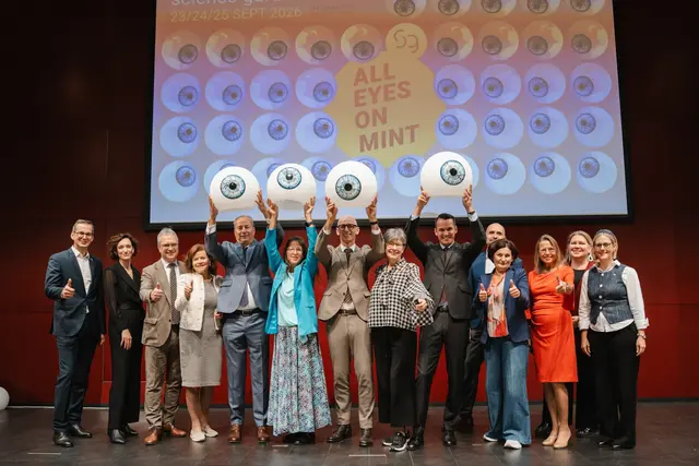 Feierliche Eröffnung des 2. steirischen Mint Festivals „All eyes on MINT” mit Vertreterinnen und Vertretern aller steirischen Hochschulen sowie der steirischen Landesregierung. | Foto: Nadine Propst