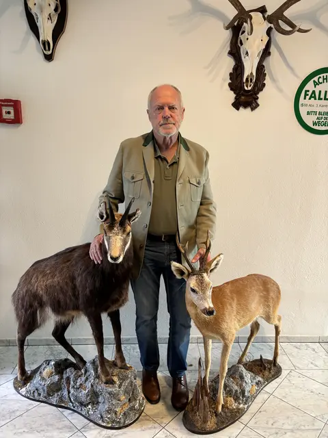 Der Wolfsberger Bezirksjägermeister Johann Waich räumt mit Vorurteilen rund um die Wildbret-Zubereitung auf. | Foto: MeinBezirk.at/Kerstin Pussnig