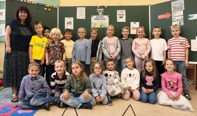 2026 Volksschule Langenlebarn 1. mit Klassenlehrerin Andrea Gruber. | Foto: Christian Nowotny