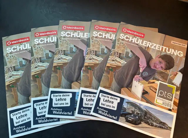 Gemeinsam produziert: Die Schülerinnen und Schüler der Polytechnischen Schule Horn haben gemeinsam mit „MeinBezirk“ ihre eigene Schülerzeitung gestaltet. Die zwölfseitige Hochglanzbeilage gibt spannende Einblicke in den Schulalltag, die Fachbereiche und die beruflichen Zukunftspläne der Jugendlichen. | Foto: Manuela Zekar