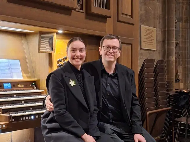 Emma Lily Karier und Andreas Schweiger laden am Samstag, 3. Oktober, zu einem besonderen Konzertabend nach Schönbach ein. | Foto: Verein zur Förderung der Kirchenmusik in Schönbach