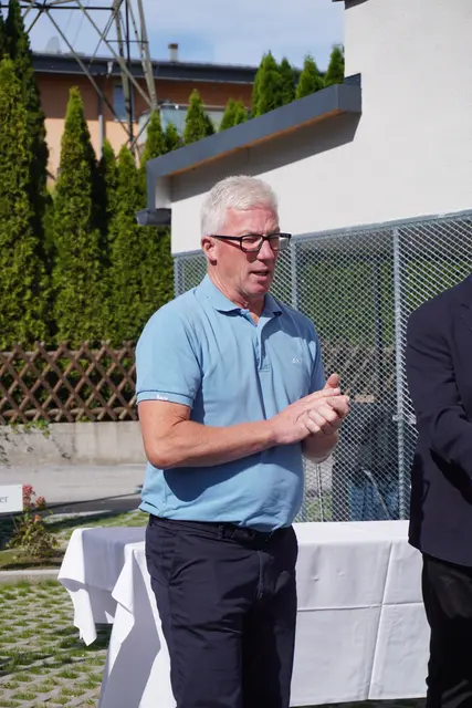 Bgm. Josef Singer: „Uns ist es ein besonderes Anliegen, dass junge Götznerinnen und Götzner auch in Zukunft in ihrer Heimatgemeinde ein Zuhause finden."  | Foto: AMG