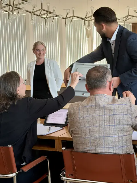 Stimmabgabe bei der Wahl des ersten Vizebürgermeisters im Leobener Gemeinderat. | Foto: leopress