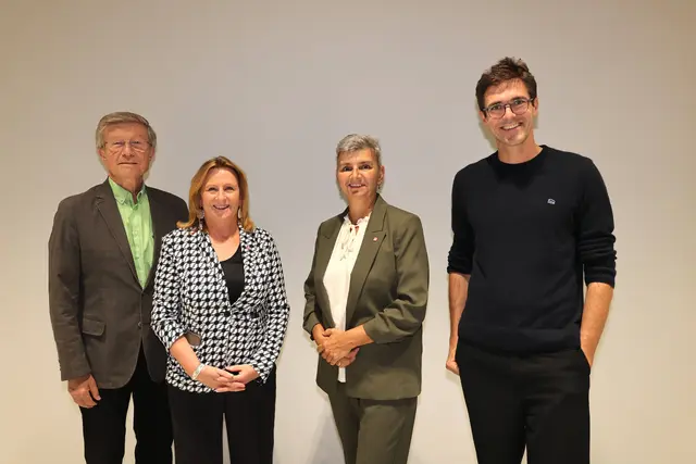 VHS-Direktor Rudolf Koch, Vizebürgermeisterin Maria T. Eder (ÖVP), Ortsvorsteherin Gabi Pöll (ÖVP) und Christian Bertsch, Leiter des VISTA konnten zahlreiche Besucher in Maria Gugging zu „Wissenschaft. Klosterneuburg. Schafft Wissen“ begrüßen. | Foto: ISTA