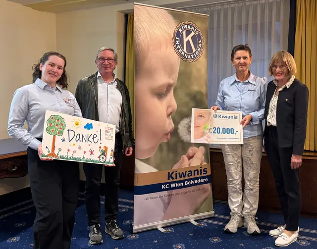 Tabea Maerz vom Lichtblickhof, Lukas Feichtner, Sylvia Deltl und Gabriele Neumayr-Stof vom Kiwanis Club Wien Belvedere. (v.l.) | Foto:  Kiwanis Club Wien Belvedere