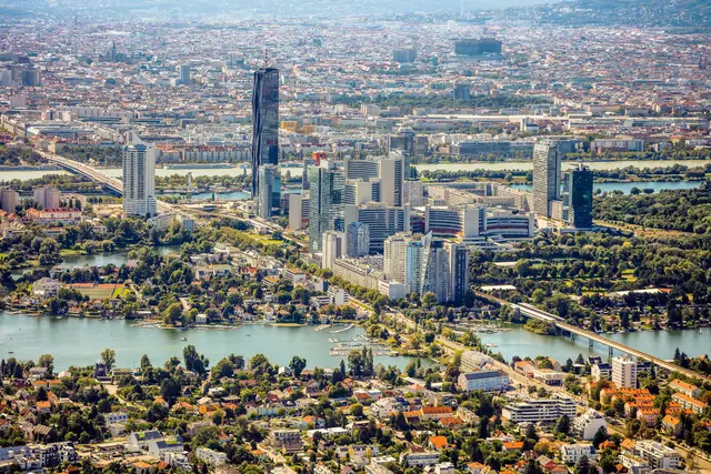 Viermal im Jahr tagt die Bezirksvertretung der Donaustadt normalerweise. In einer Sondersitzung wurden kürzlich Willensbekundungen des Bezirks behandelt.  | Foto: Stadt Wien/Christian Fürthner