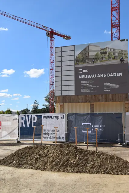Hier entsteht ein neues Gymnasium. | Foto: Mirjam Preineder