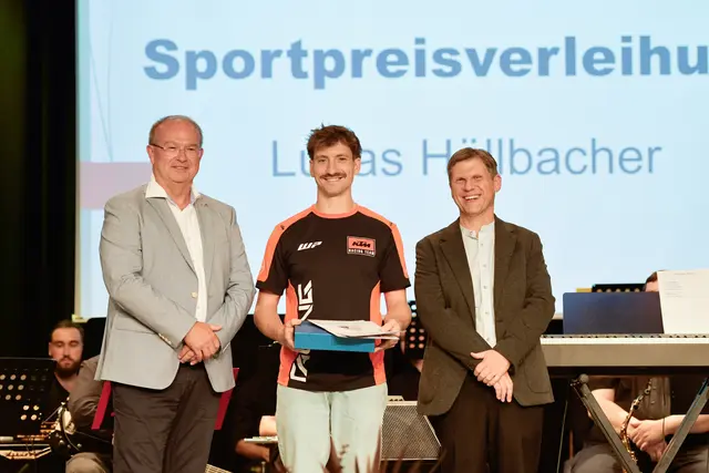 Sportpreisträger Lukas Höllbacher. | Foto: Stadt Braunau