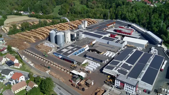Rundflug über das Firmenareal der RUBNER Holzindustrie | Foto: Dietmar HAMMERL