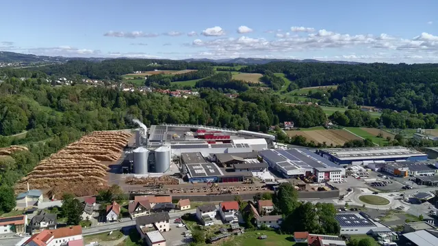 Rundflug über das Firmenareal der RUBNER Holzindustrie | Foto: Dietmar HAMMERL