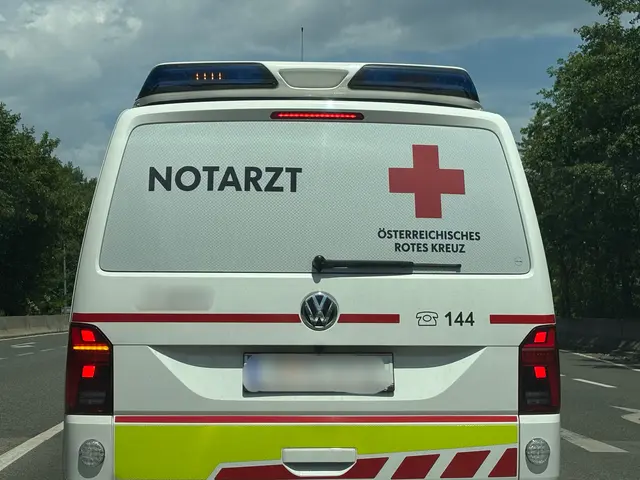 Die Unfalllenkerin sowie weitere Ersthelfer leisteten sofort Erste-Hilfe und alarmierten die Rettung. Nach notärztlicher Erstversorgung durch die Besatzung des Notarzthubschraubers RK 1 wurde sie ins LKH Villach verbracht (Symbolfoto) | Foto: MeinBezirk/Lea Kainz