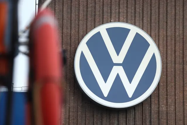 Die Maßnahme umfasst Modelle von VW, Audi und Seat. In Österreich sind nach aktuellem Stand rund 95.000 Autos betroffen. | Foto: APA-Images / REUTERS / Liesa Johannssen