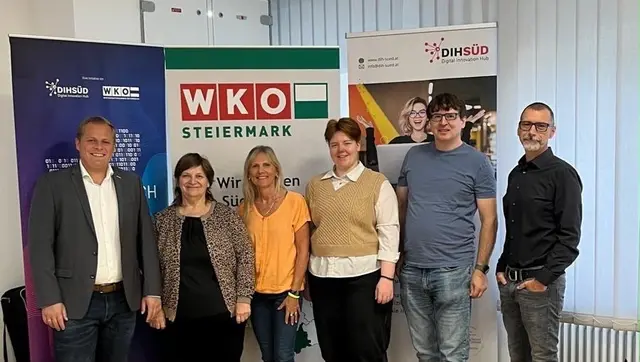 WKO-Regionalstellenleiter Martin Heidinger, KR Margit Pratter-Demuth, Sonja Ornigg-Rieger, Alina Kopkow, Hannes Fassold und Manfred Hall (v.l.) begrüßen zahlreiche interessierte Unternehmerinnen und Unternehmer beim Business-Frühstück. | Foto: WKO Steiermark