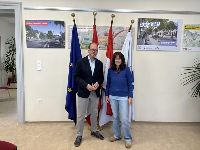 Für legale Konsumräume etwa in den Stadtbahnbögen sind Rudolfsheims Bezirkschef Dietmar Baurecht und Gemeinderäten Claudia Laschan (beide SPÖ). | Foto: Mathias Kautzky/MeinBezirk