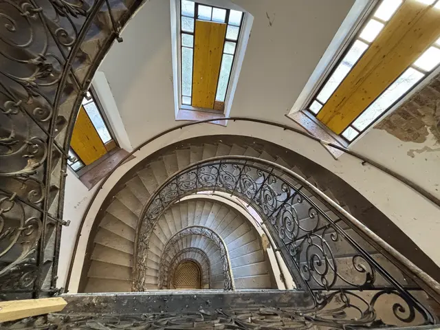 Inzwischen gibt es nur noch wenige befristete Mietverträge im Haus, diese sollen bald auslaufen. Dann könne man mit den Arbeiten beginnen. | Foto: zVg
