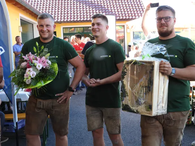 Groß gefeiert wurde 10 Jahre Berger, Fliesen und Natursteine in Waldhausen.  | Foto: Robert Zinterhof