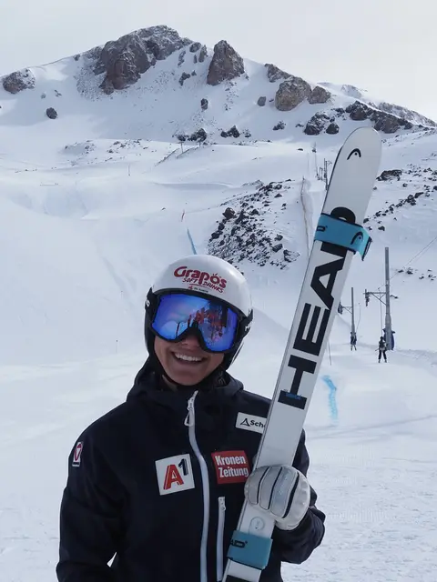 Anna Schilcher trainiert dreieinhalb Wochen lang in Chile mit dem ÖSV-Speedteam. | Foto: Schilcher