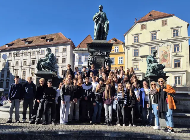 Schülerinnen und Schüler der HAK Voitsberg waren in Graz auf digitale Schnitzeljagd unterwegs. | Foto: BHAK/BHAS Voitsberg