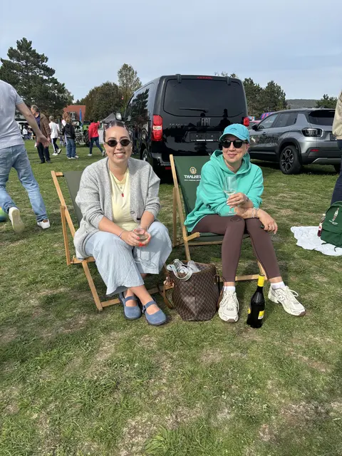 Ein gemeinsamer Ausflug: Daria Shumilova und ihre Mama beim Fest am Spitzerberg. | Foto: Lukas Leidenfrost