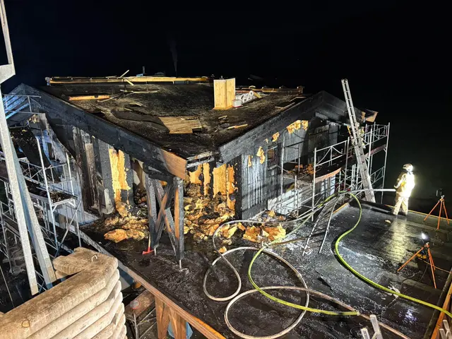 Der Rohbau wurde durch den Brand stark beschädigt. | Foto: ZOOM.Tirol