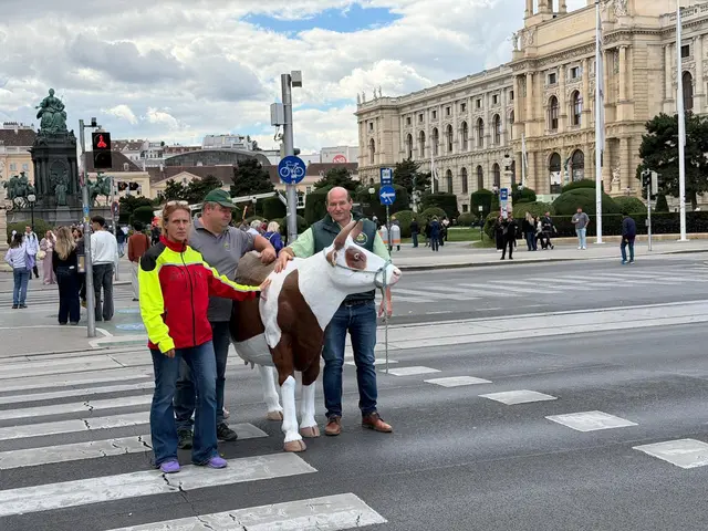 Bei einer Spontankundgebung vor dem Heldentor in Wien machten Bauern ihrem Unmut Luft. | Foto: Privat