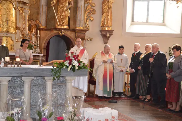 Gelungene Messe in der Pfarrkirche St. Peter.